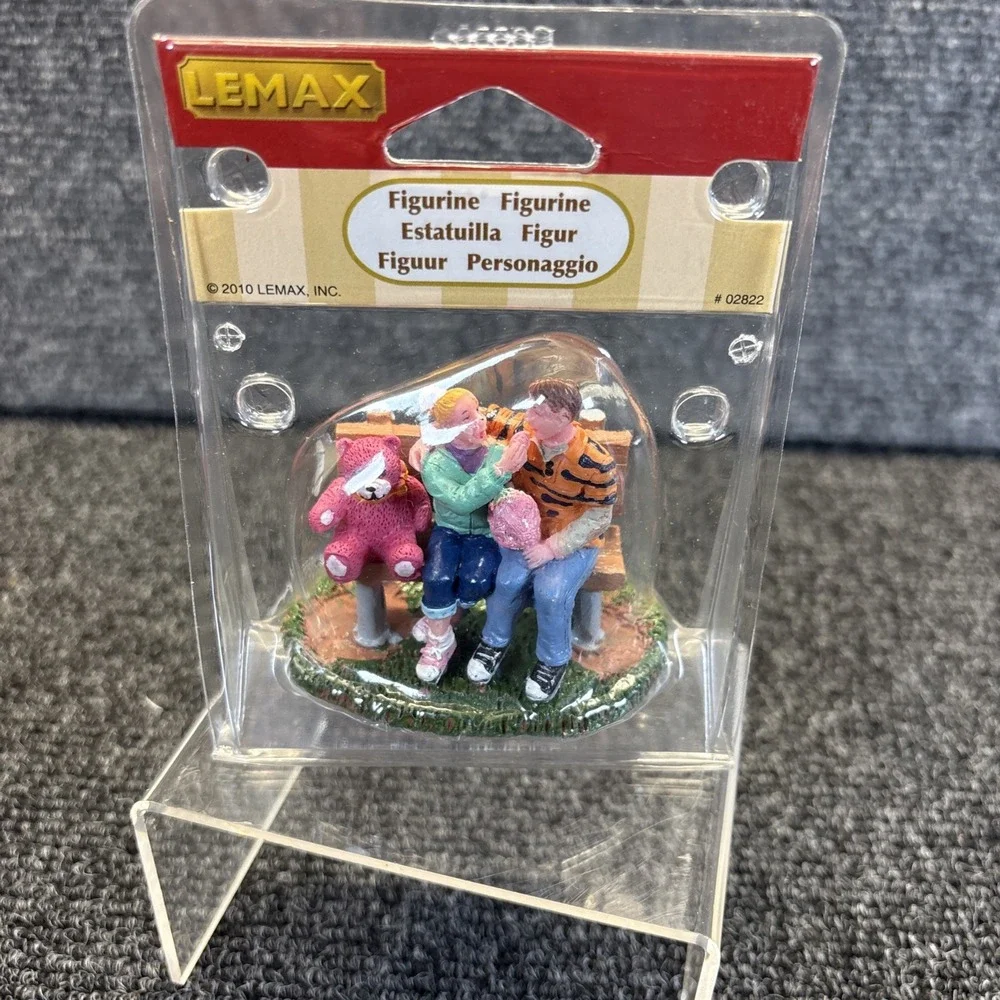 Lemax~Sharing Cotton Candy/Carnival Village Parade~02822~NIP
